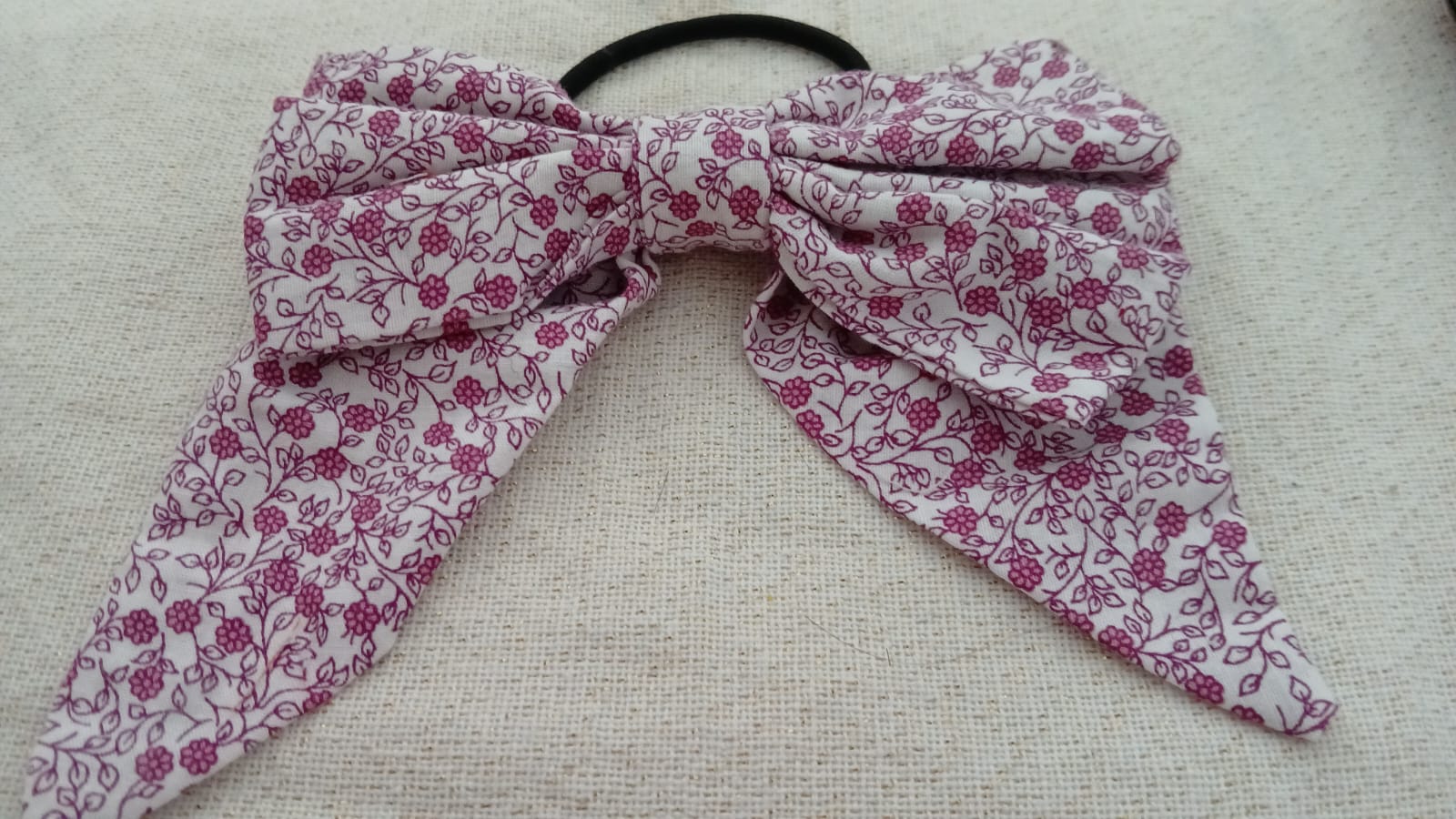 Meisjesstrik met elastische paardenstaart