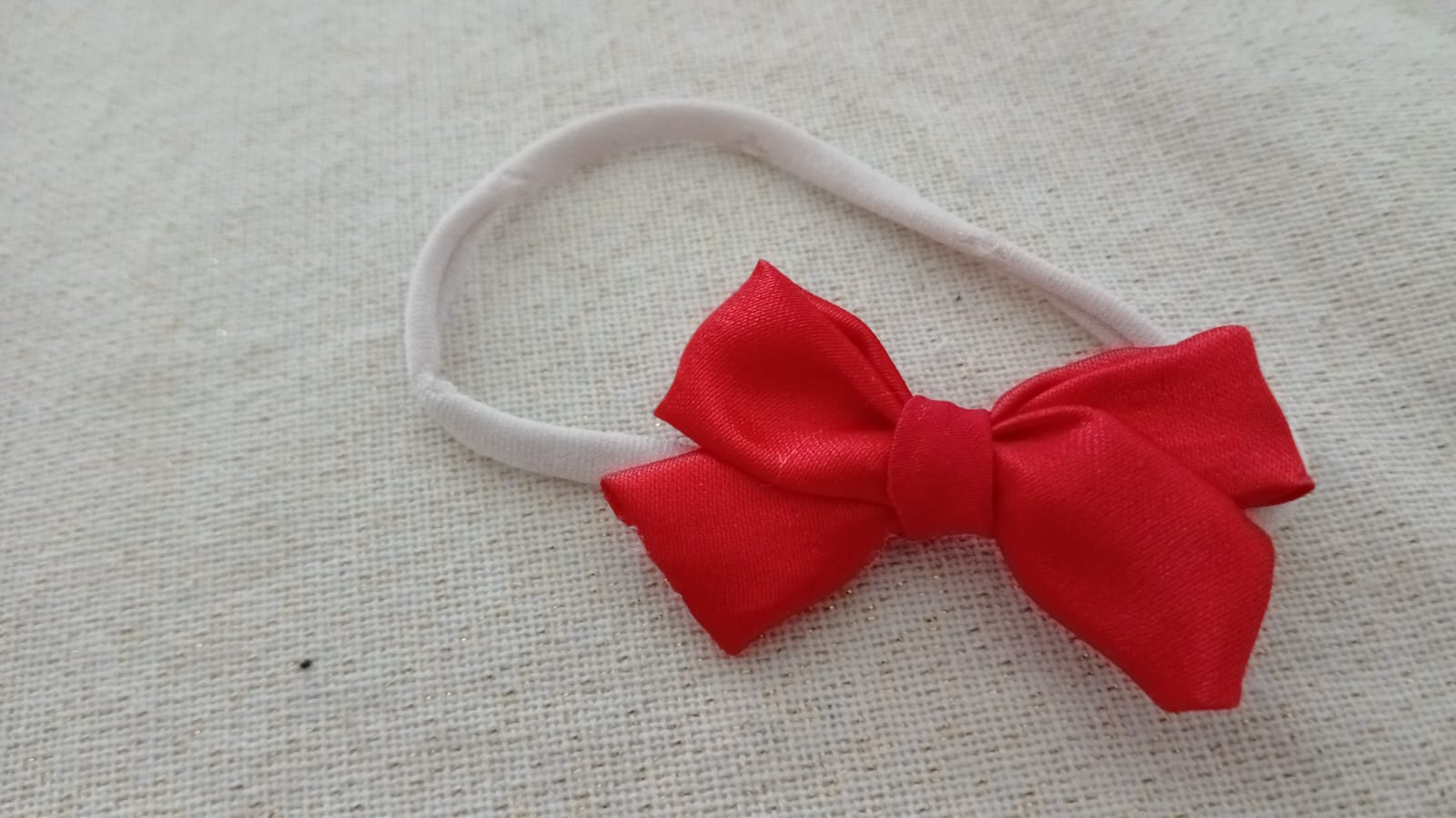 Hoofdband met rode strik