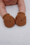 Baby manoplas beertje bruin