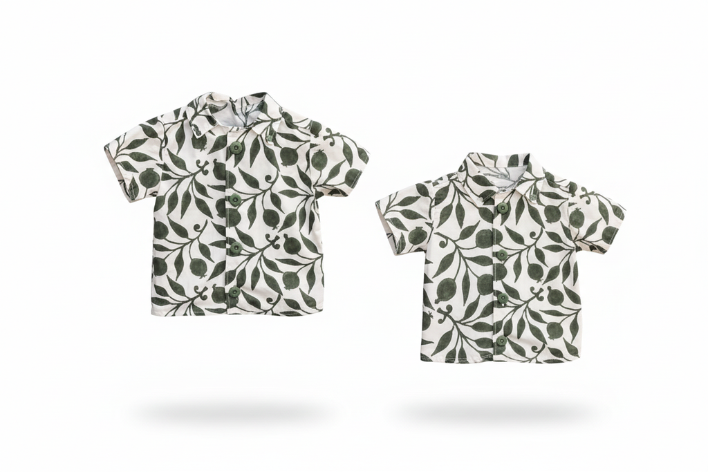 Dos camisas hojas verdes
