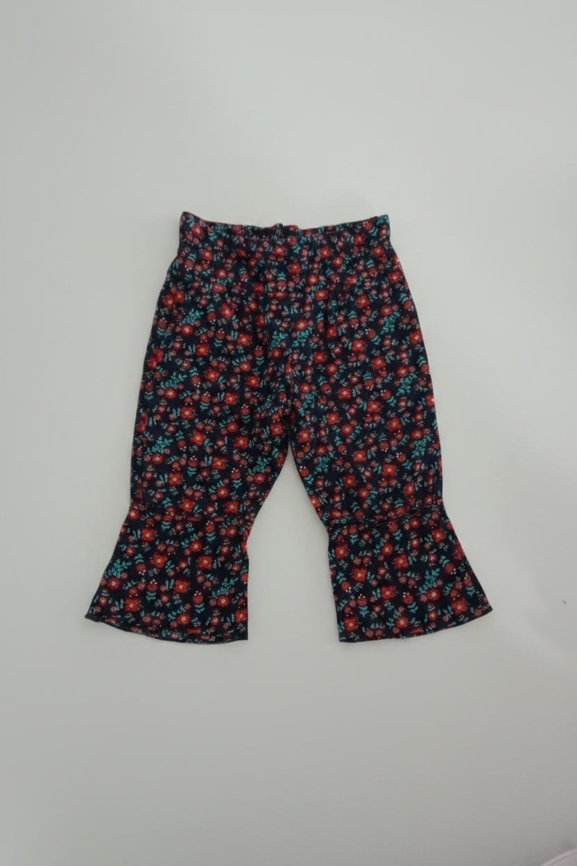 Pantalón floral fondo blanco
