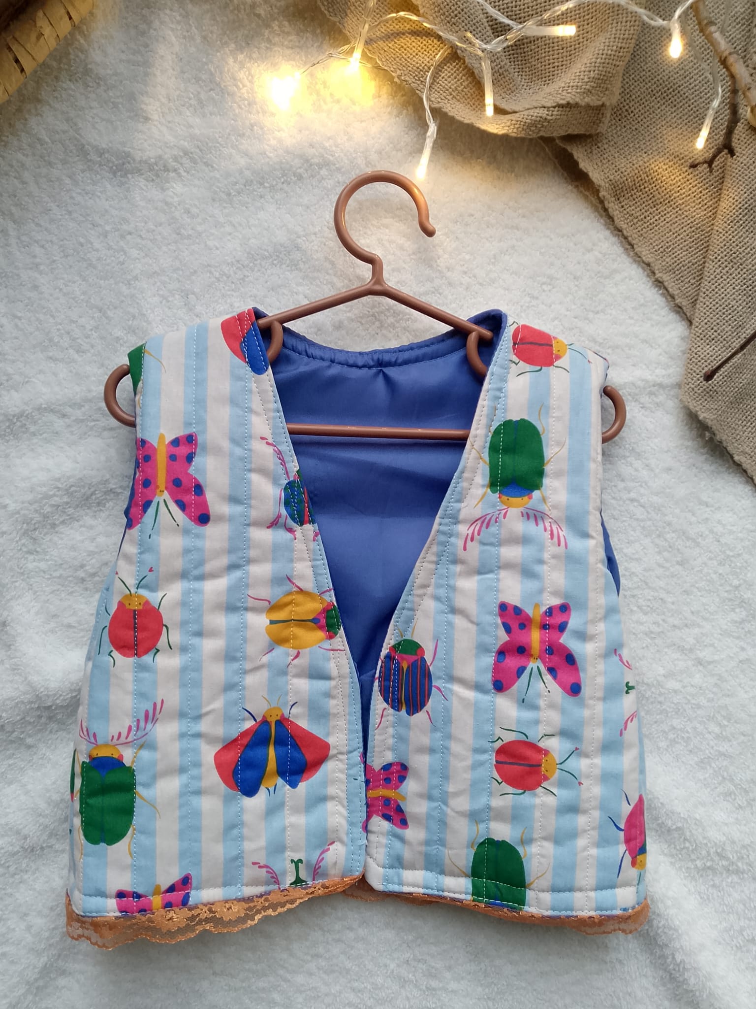 Vest met insectenprint
