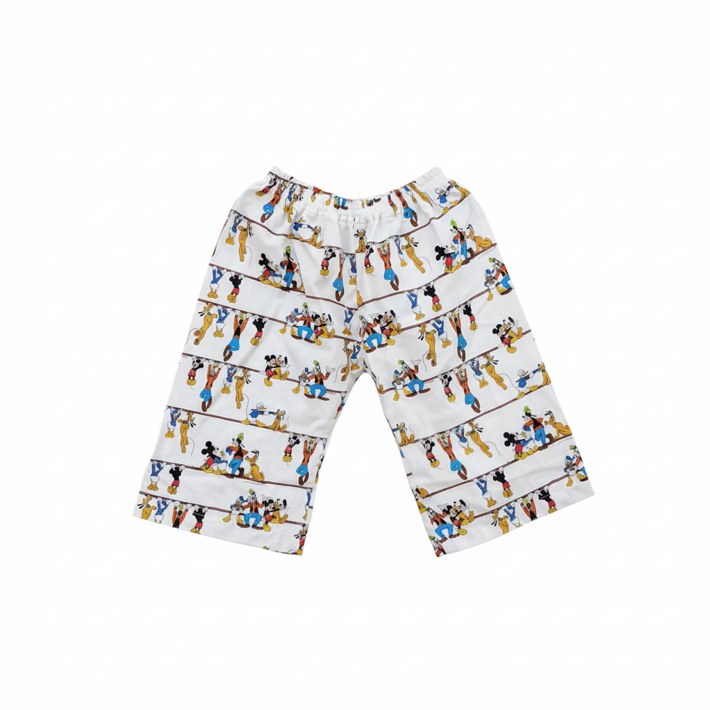Short Mickey Mouse fondo blanco
