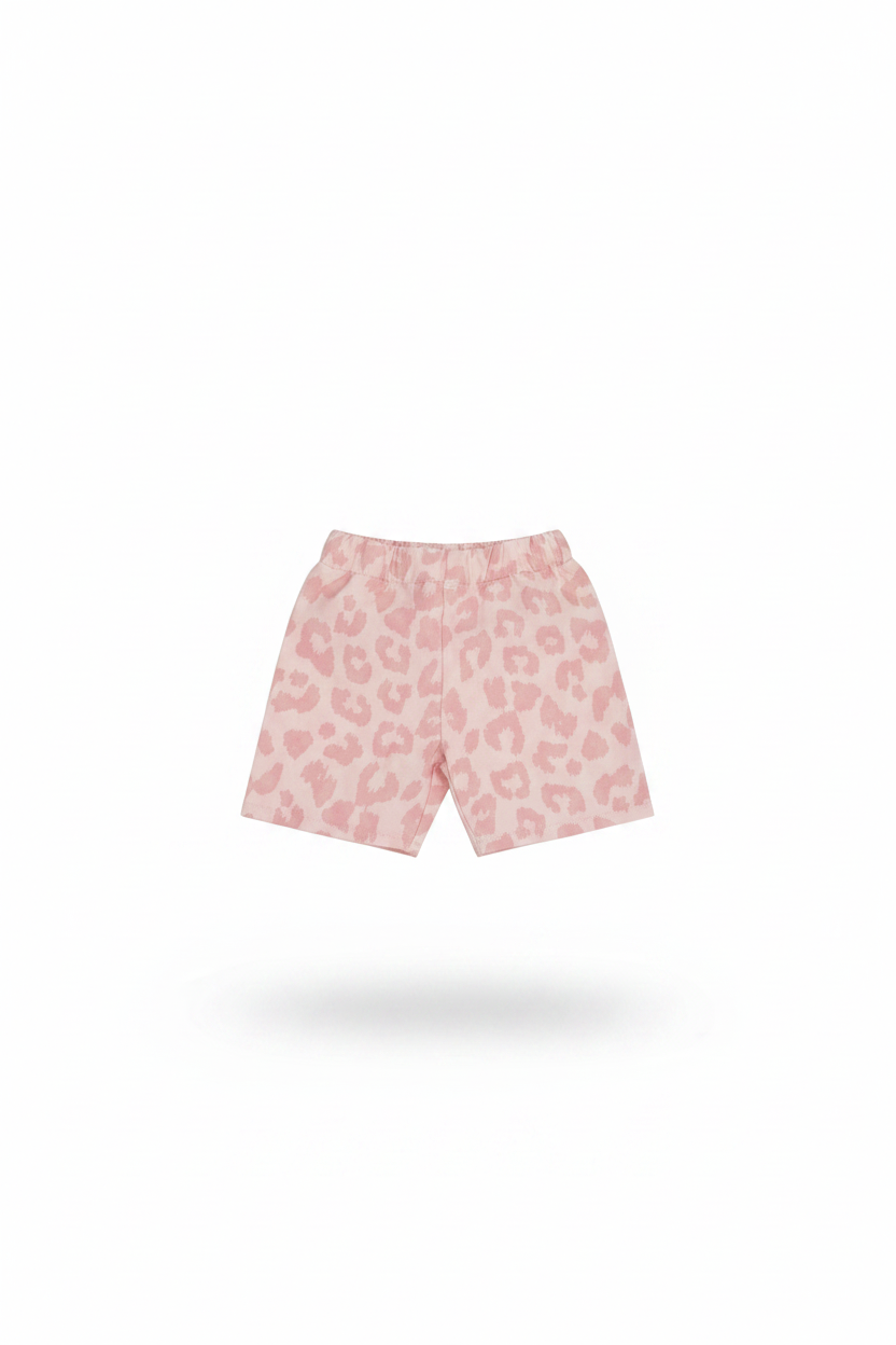 Shorts rosa fondo blanco