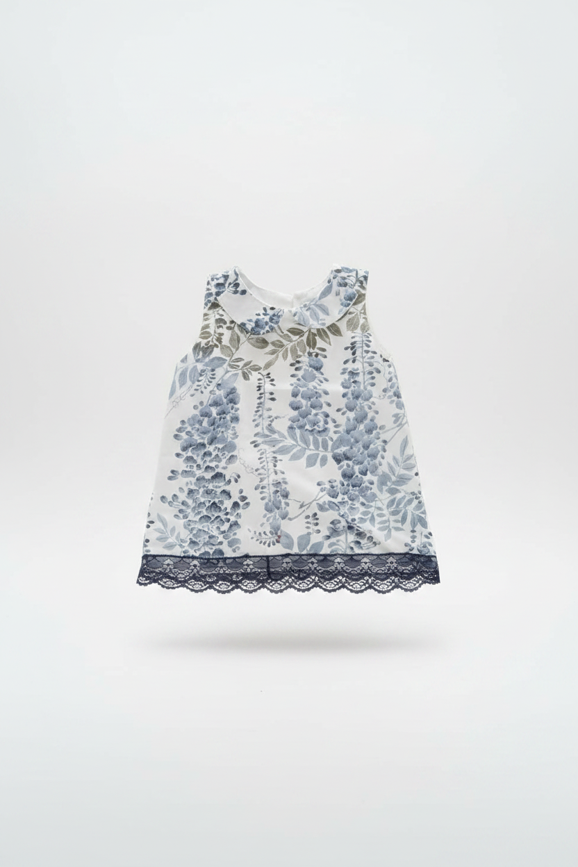 Top floral azul fondo blanco