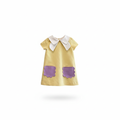 Vestido amarillo con cuello blanco